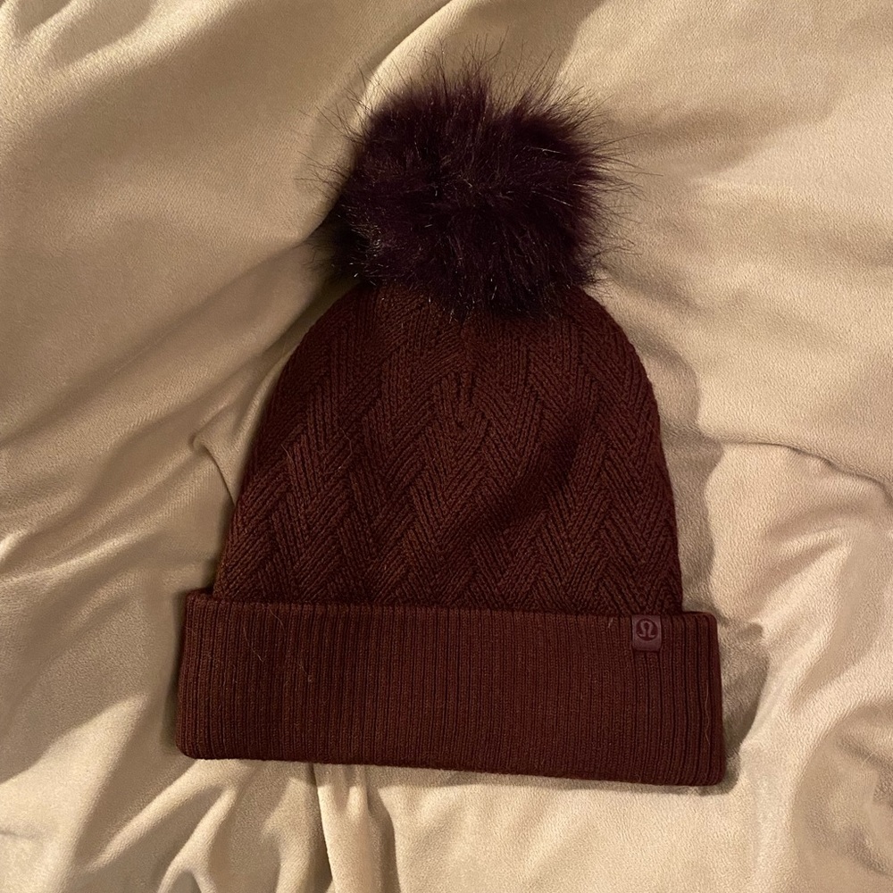 NWT Lulu winter hat